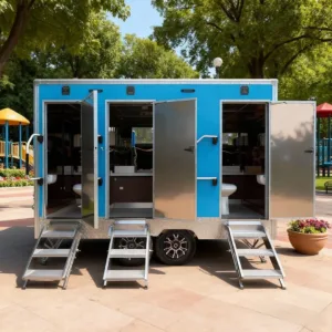 Remorque Sanitaire 3,8 m – 3 Cabines, Toilettes Mobiles de Luxe